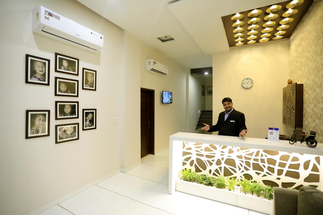 Hotel Fortune Plaza アジュメール エクステリア 写真